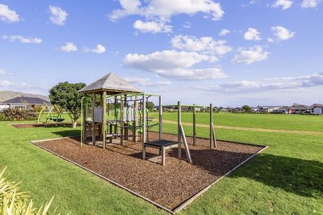 Photo of property in 5 Pohe Street, Waikanae, 5036