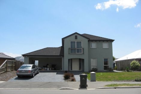 Photo of property in 20 Linkwater Way, Parklands, Christchurch, 8083