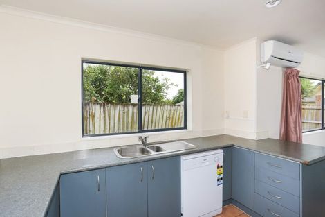 Photo of property in 11 Liddesdale Place, Papakura, 2110
