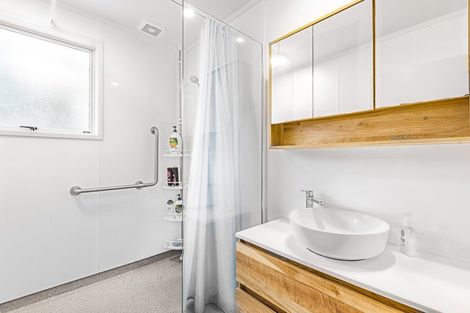 Photo of property in 1/18 Matipo Road, Te Atatu Peninsula, Auckland, 0610