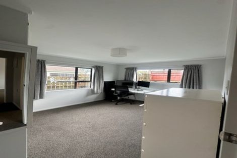 Photo of property in 46 Guadeloupe Crescent, Grenada Village, Wellington, 6037