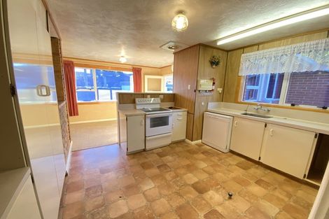 Photo of property in 244 Main South Road, Green Island, Dunedin, 9018