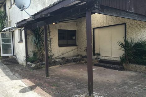 Photo of property in 12 Miller Road, Mangere Bridge, Auckland, 2022