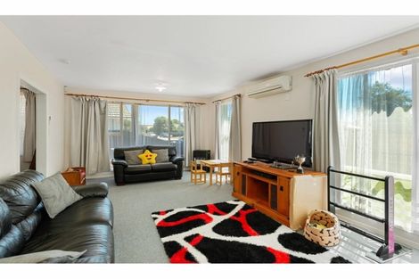 Photo of property in 68 Oakhampton Street, Hornby, Christchurch, 8042