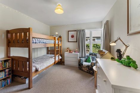 Photo of property in 11 Verran Place, Fendalton, Christchurch, 8052
