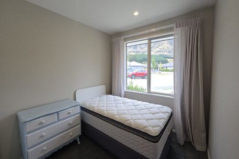 Photo of property in 3 Northbrook Place, Lower Shotover, Queenstown, 9304