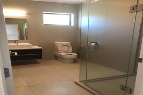 Photo of property in 16 Mural Place, Greenhithe, Auckland, 0632