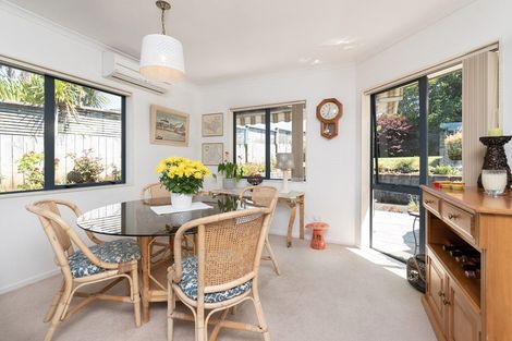 Photo of property in 11 Oakridge Drive, Kerikeri, 0230