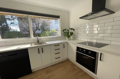 Photo of property in 427 Avonhead Road, Avonhead, Christchurch, 8042