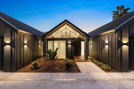 Photo of property in 20 Titoki Lane, Whangamata, 3691