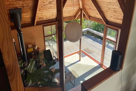 Photo of property in 15 Domain Crescent, Muriwai, Waimauku, 0881