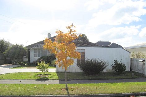 Photo of property in 8 Coniston Avenue, Ilam, Christchurch, 8041