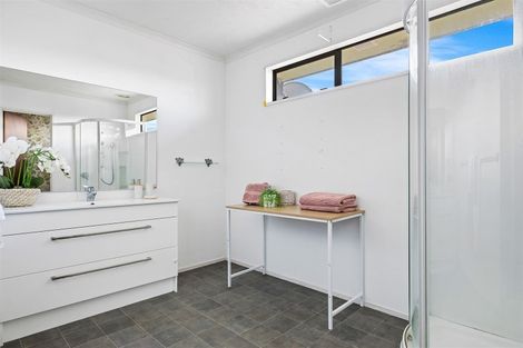 Photo of property in 4 Sayers Crescent, Ilam, Christchurch, 8041
