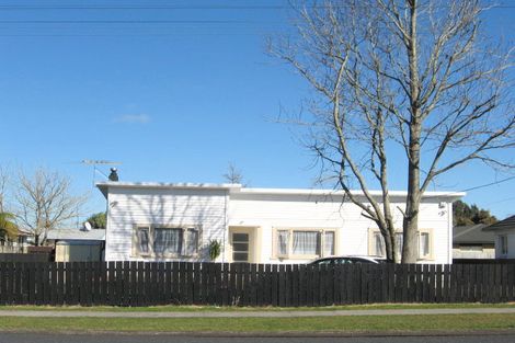 Photo of property in 1/27 Kelvin Road, Papakura, 2110