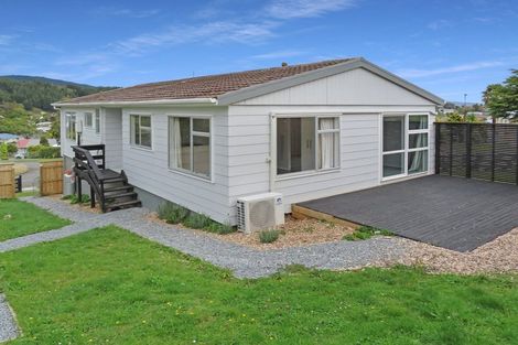 Photo of property in 118 Norana Road, Timberlea, Upper Hutt, 5018