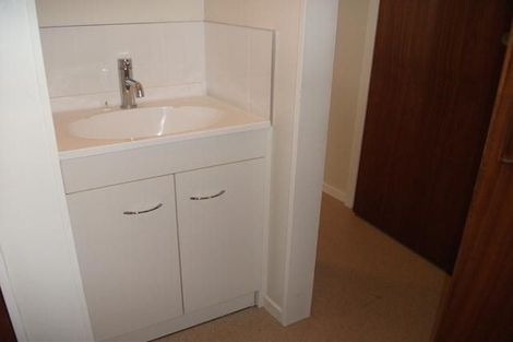 Photo of property in 7u4 Raroa Road, Kelburn, Wellington, 6012
