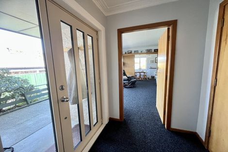 Photo of property in 28 Pine Crescent, Hargest, Invercargill, 9810