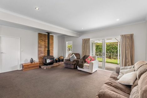 Photo of property in 169 Awa Road, Kumeu, 0891