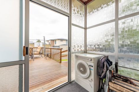 Photo of property in 21 Weston Road, Holmes Hill, Oamaru, 9401