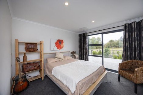 Photo of property in 567 Lethbridge Road, Halcombe, 4775