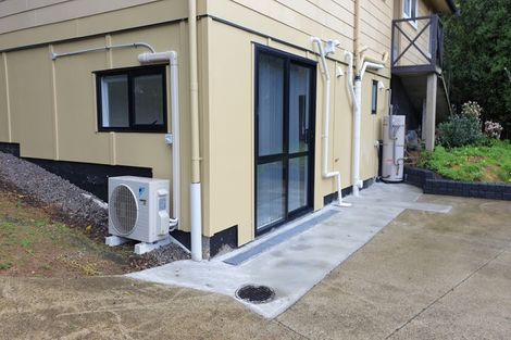 Photo of property in 24 Tamahere Drive, Glenfield, Auckland, 0629