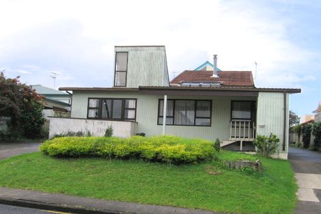Photo of property in 2/92 Clovelly Road, Bucklands Beach, Auckland, 2012