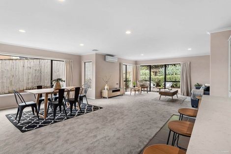 Photo of property in 41 Ina Ville Drive, Pukekohe, 2120