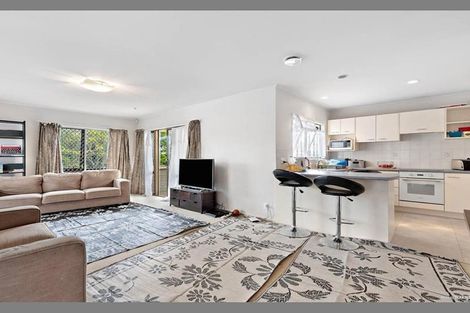 Photo of property in 20 Ransom Smyth Drive, Goodwood Heights, Auckland, 2105