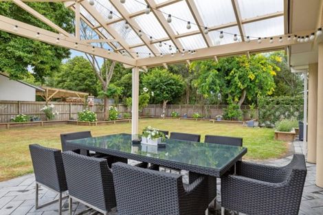 Photo of property in 2 Fernwater Place, Flagstaff, Hamilton, 3210