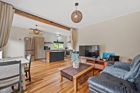 Photo of property in 140 Awaroa Road, Helensville, 0800