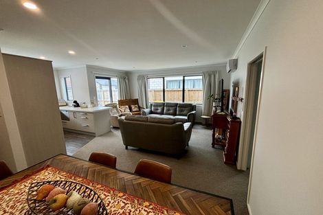 Photo of property in 35u4 North Ridge Drive, Rototuna North, Hamilton, 3210