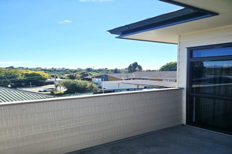 Photo of property in 58 Welcome Bay Road, Welcome Bay, Tauranga, 3112