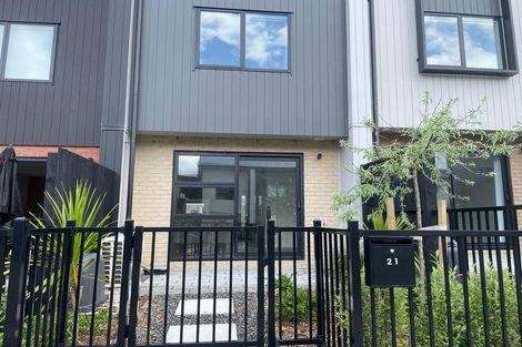 Photo of property in 21 Jabuka Street, Glen Eden, Auckland, 0602