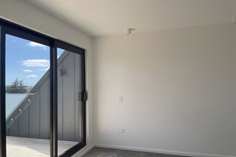 Photo of property in 20b Gilliam Street, New Lynn, Auckland, 0600