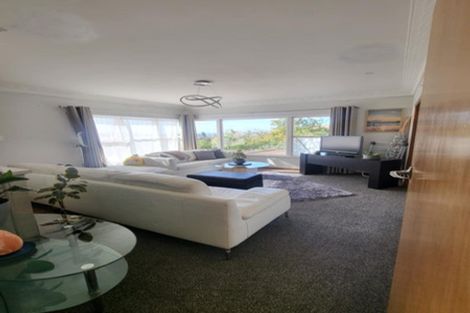 Photo of property in 35a Glenfern Road, Mellons Bay, Auckland, 2014