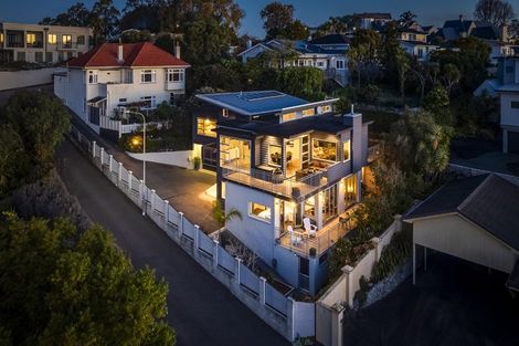 Photo of property in 14a George Street, Hospital Hill, Napier, 4110