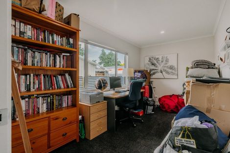 Photo of property in 35 Stillwater Place, Westbrook, Palmerston North, 4412