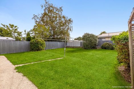 Photo of property in 32 Railway Esplanade, East Gore, Gore, 9710