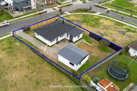 Photo of property in 15 Mayflower Close, Mangere East, Auckland, 2024