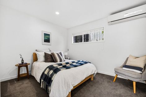 Photo of property in 6 Blacks Road, Greenhithe, Auckland, 0632