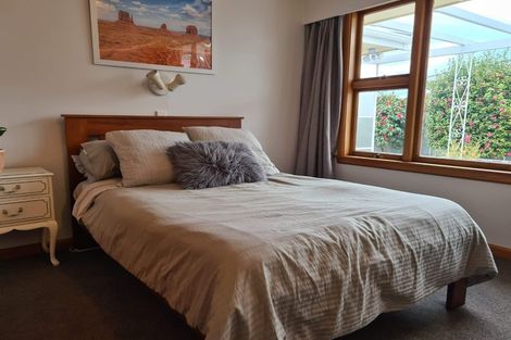 Photo of property in 33 Toorak Avenue, Avonhead, Christchurch, 8042