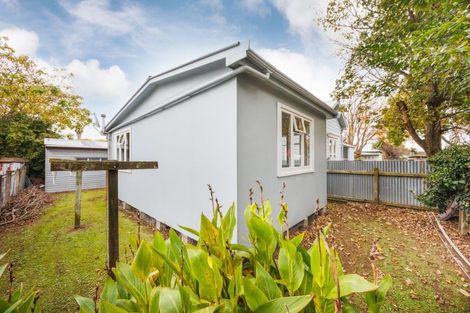 Photo of property in 8 Rolleston Street, Hokowhitu, Palmerston North, 4410