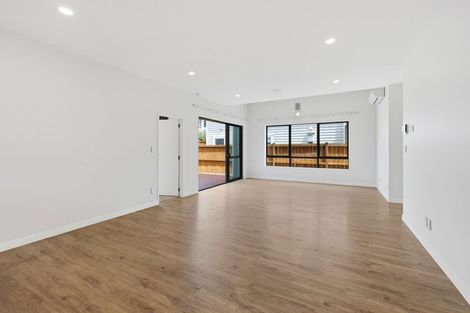 Photo of property in 9 Mccaw Avenue, Whenuapai, Auckland, 0618