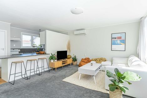 Photo of property in 55u4 Apu Crescent, Lyall Bay, Wellington, 6022