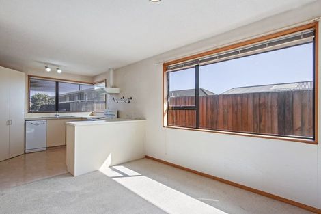 Photo of property in 24 Woodbury Street, Avonhead, Christchurch, 8042