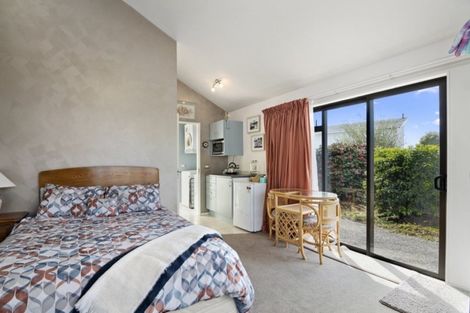 Photo of property in 136 Parkers Road, Tahunanui, Nelson, 7011