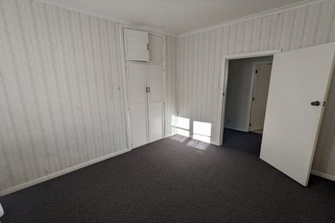 Photo of property in 37 Mako Mako Road, Levin, 5510