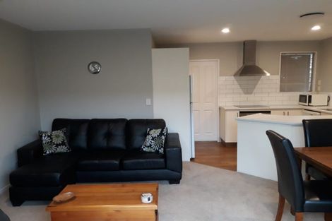 Photo of property in 17c Division Street, Riccarton, Christchurch, 8041