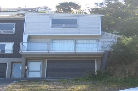 Photo of property in 23 Kopiko Way, Brooklyn, Wellington, 6021