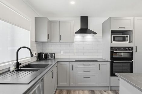 Photo of property in 11a Maxwells Line, Awapuni, Palmerston North, 4412